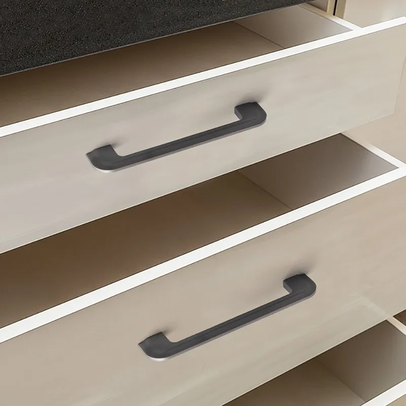 Zwart verlengde kastdeurgreep  - Quality Furniture Hardware recensie en prijs